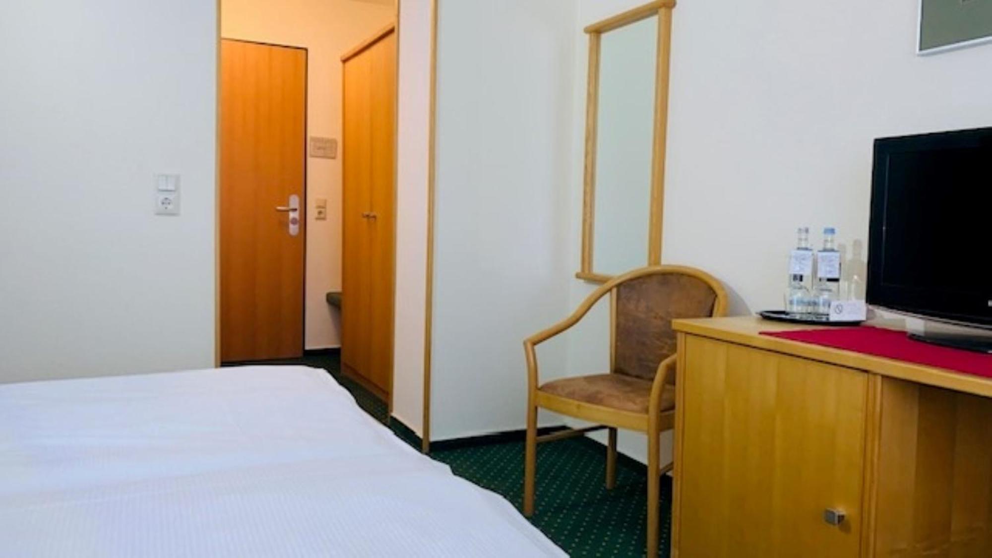 Park Hotel Sellin Luaran gambar