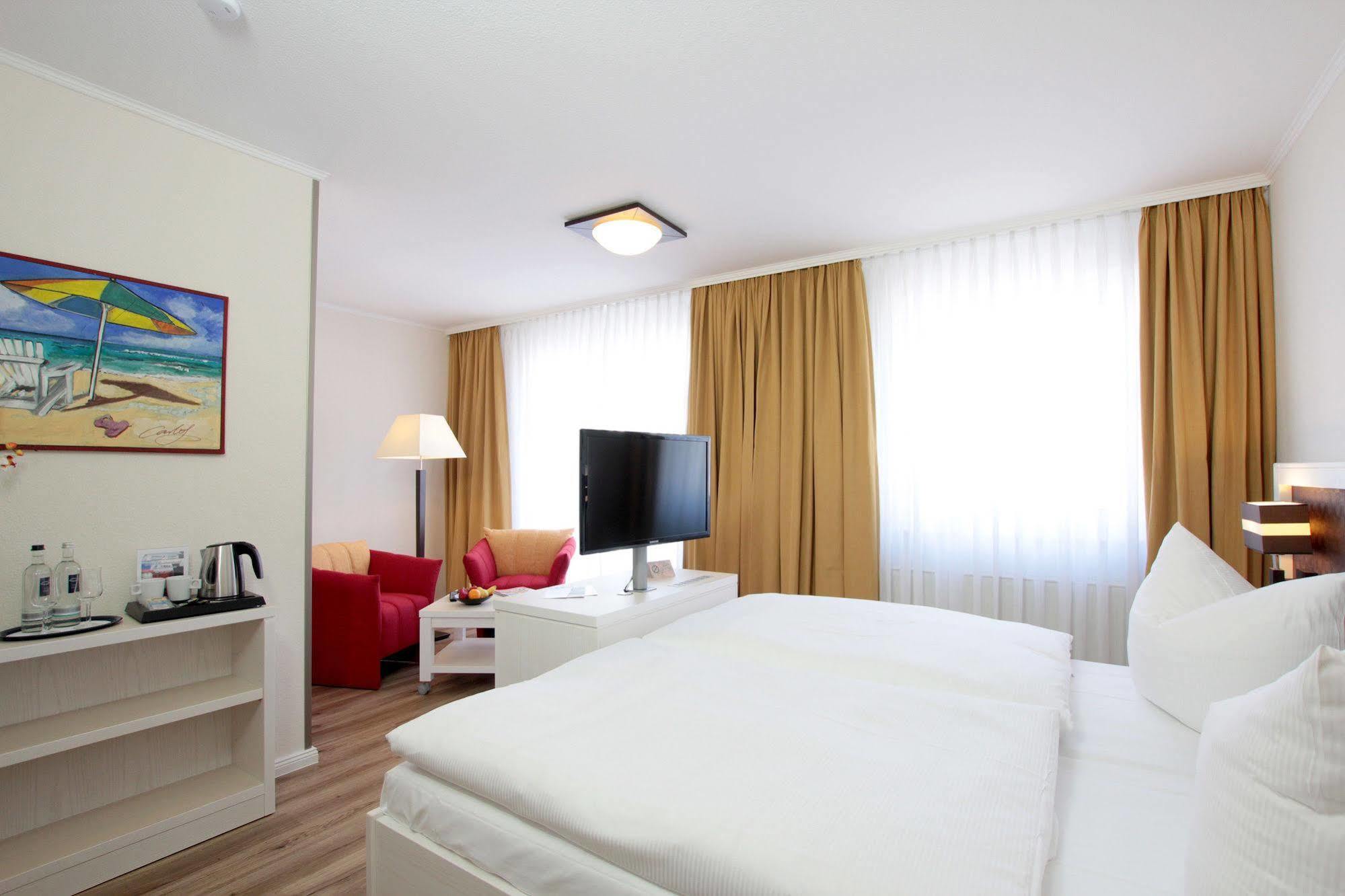 Park Hotel Sellin Luaran gambar